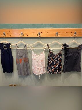 Bundle bulk Tank Sale! 14 tanks! Abercrombie &Fitch, JCrew, Banana Republic